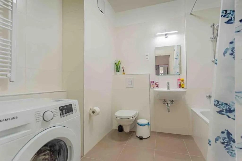 Corvin Quiet Luxury Cabin Budapest 0*,